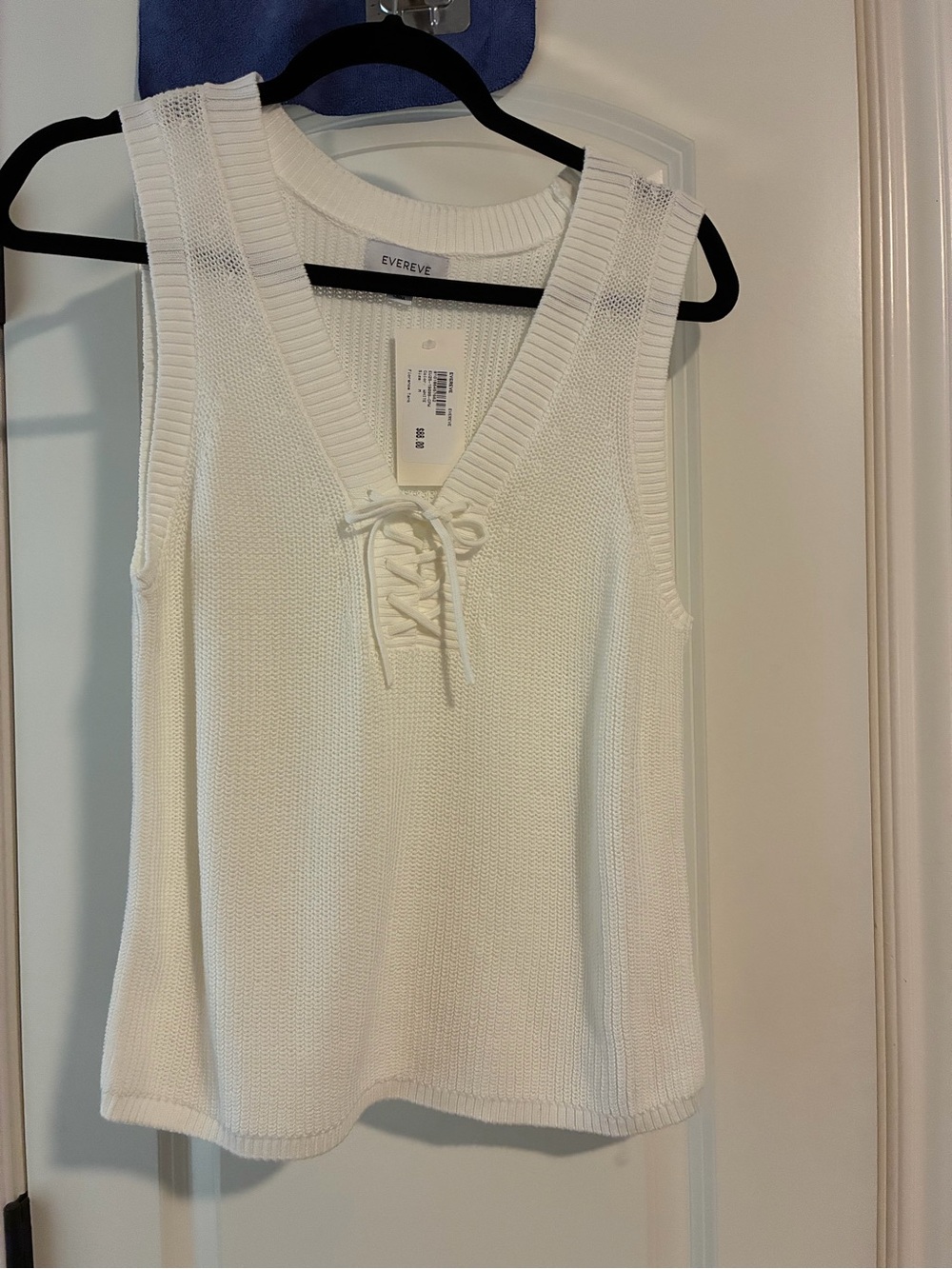 Evereve White Lace-Up V-Neck Knit Tank